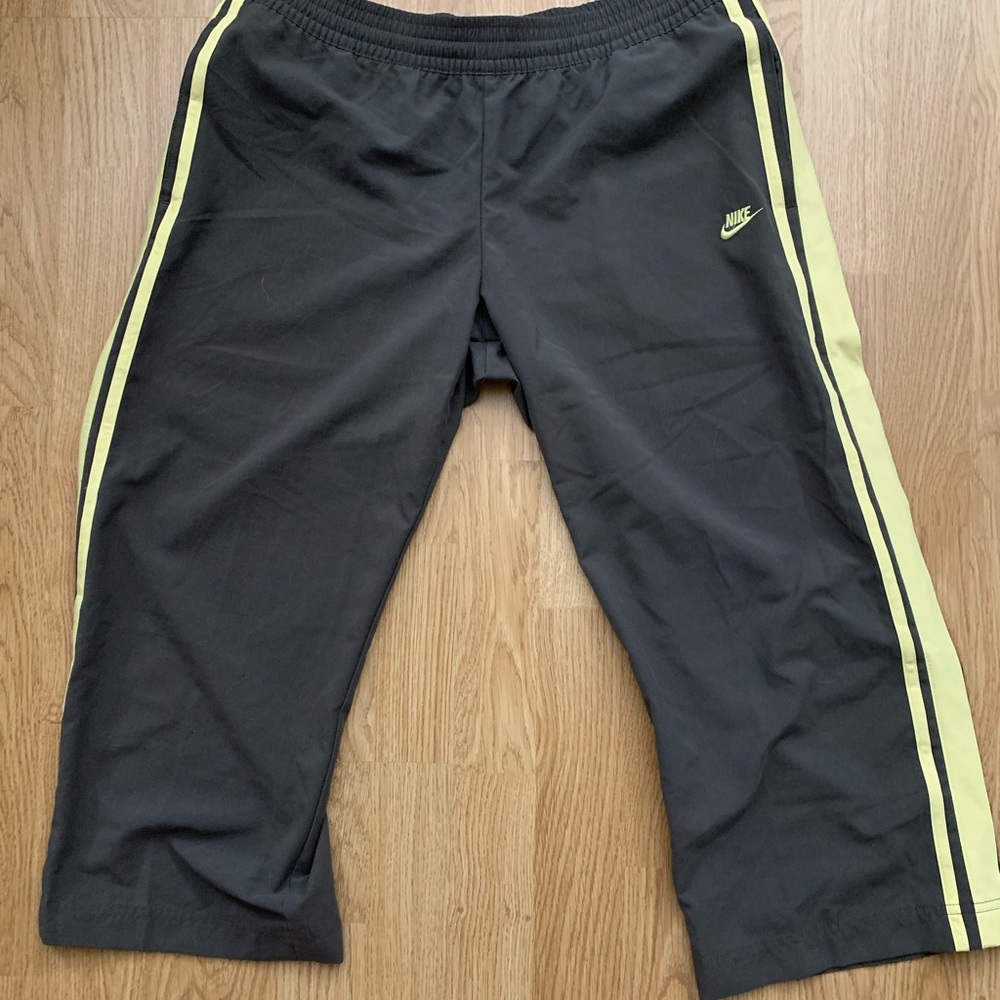 Nike Capri Pants - Size Medium
